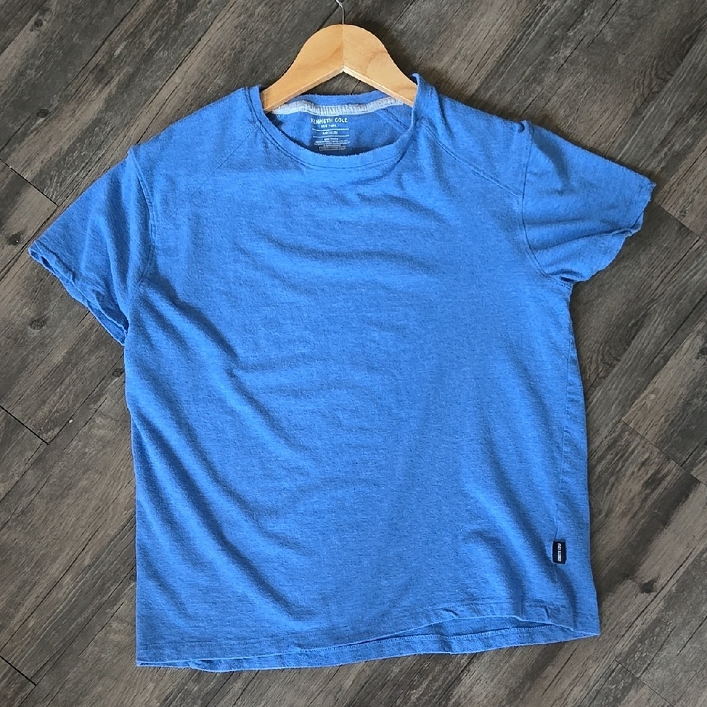 Kenneth Cole Blue Medium T-shirt